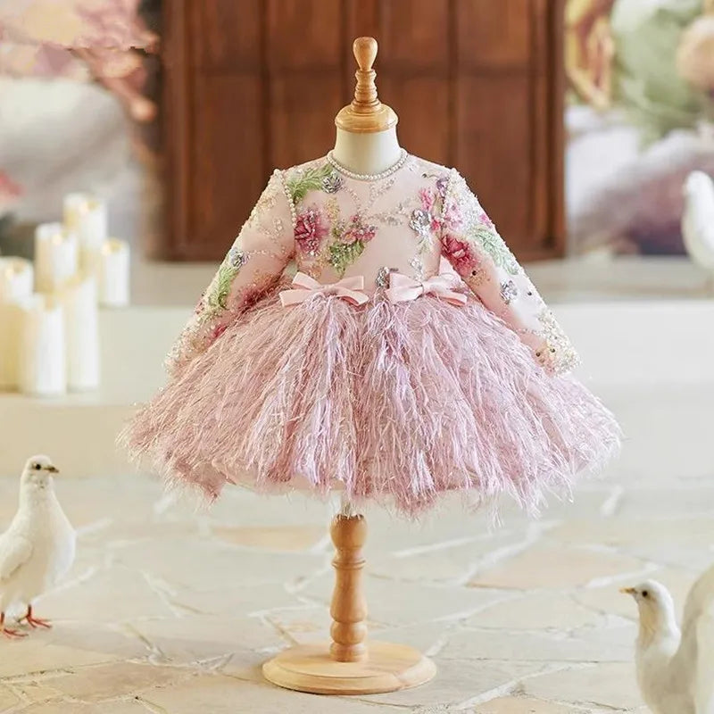 デラックス ピンクフェザー&フローラル刺繍ドレス